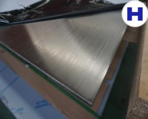Stainless steel plate